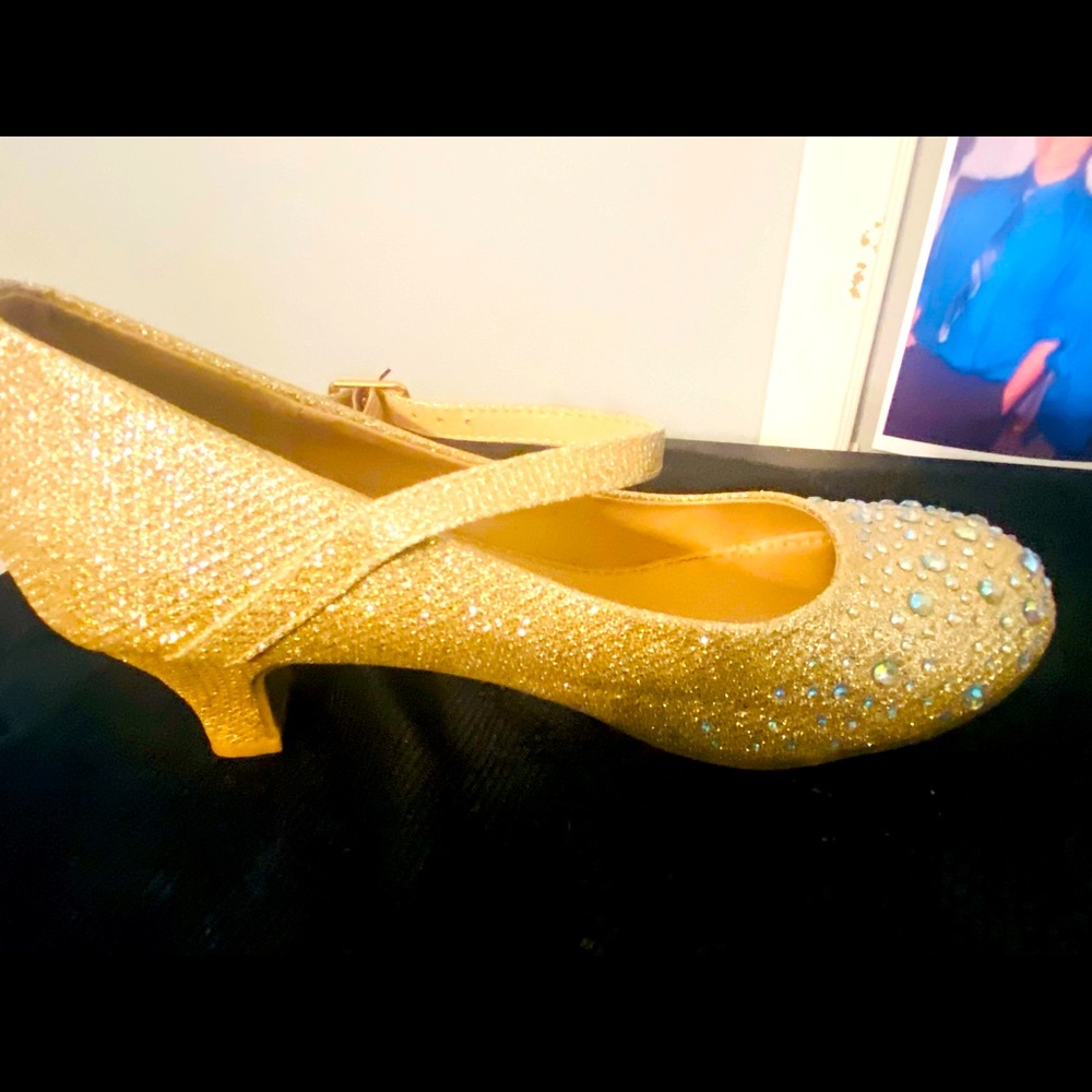 Kids Rose gold with glitter brand new size 2 low heel shoes